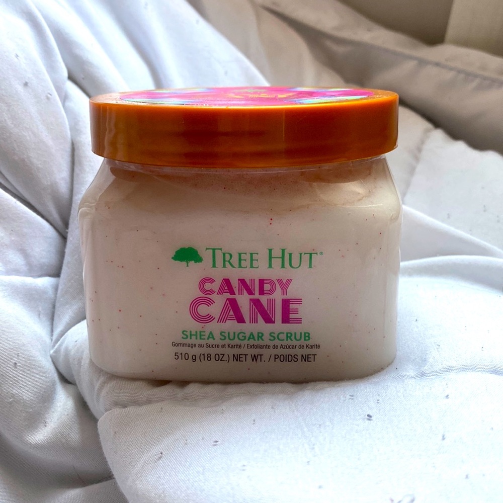 Candy Cane CHRISTMAS Tree Hut Scrub